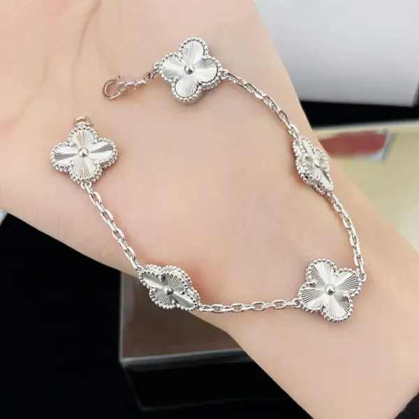 Luxury 18K Gold-Plated Four Leaf Clover Bracelet for Women – Natural Shell Gemstone Designer Jewelry, Premium Gift Collection - Image 5